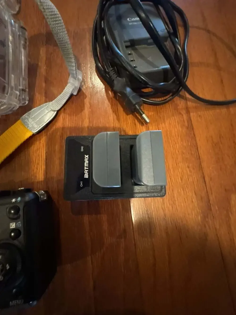 Canon PowerShot G7 Digital Camera with WP-DC11 Waterproof Case and Accessories